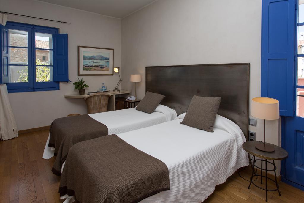 Hostal De La Placa Cabrils Exteriér fotografie