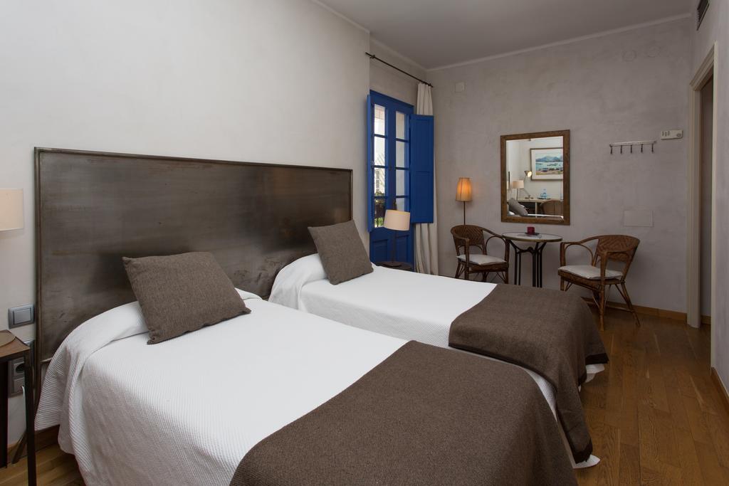 Hostal De La Placa Cabrils Exteriér fotografie