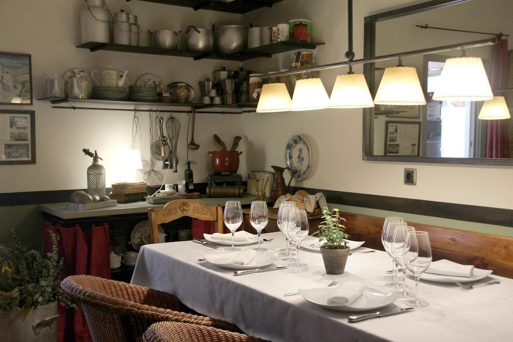Hostal De La Placa Cabrils Exteriér fotografie